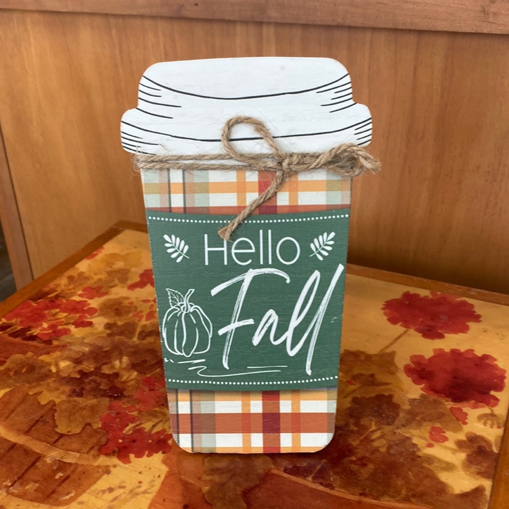 Super cute fall decor!